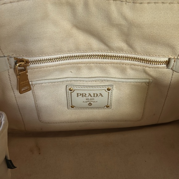Prada Canapa American Car Hawaii RARE Ivory Tote Bag - Picture 14 of 15